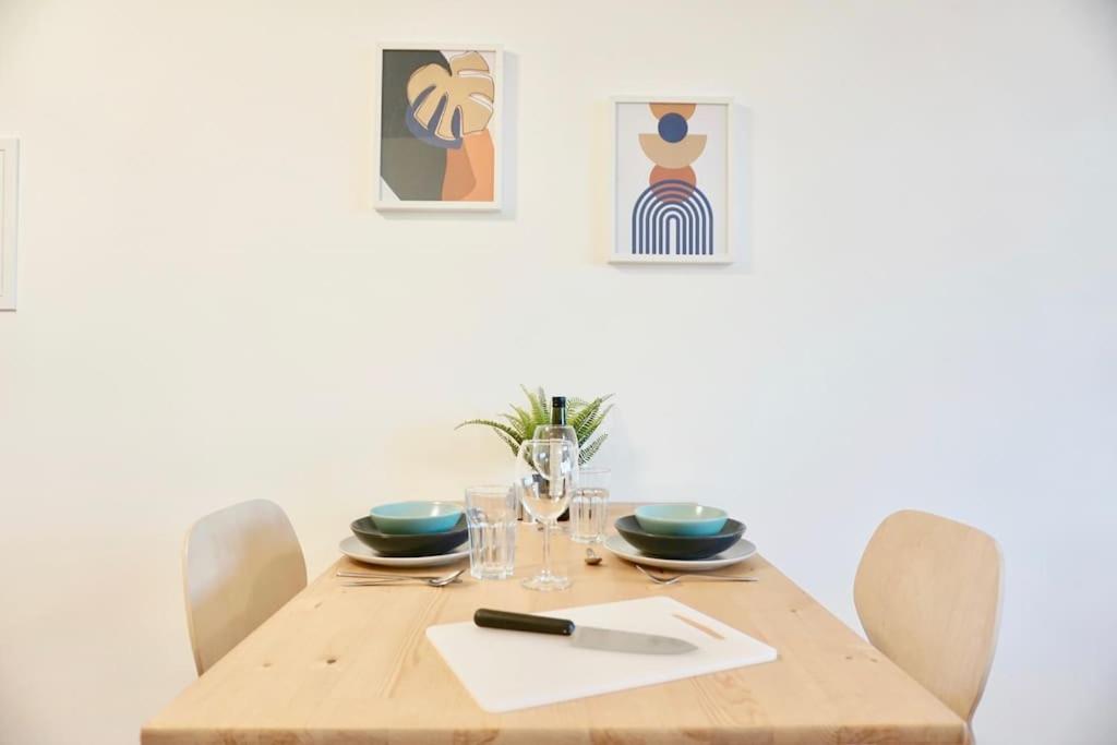 Neu Modernes Apartment In Top Lage, Free Parking Max 1,65M Hoehe Und 1,8M Breite 卡尔斯鲁厄 外观 照片